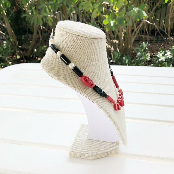NWT Genuine Red Coral, Cinnabar, Pearl & Black Onyx Beaded Necklace - Picture 4 of 6